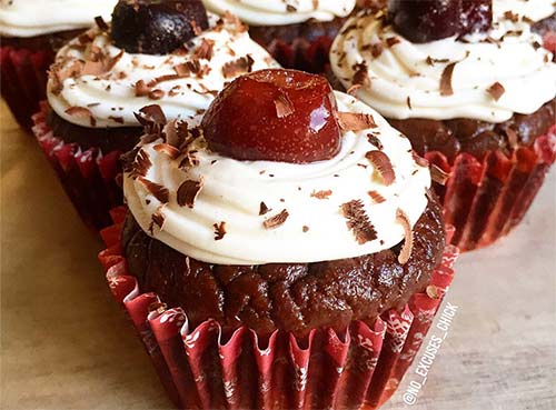 Recette de cupcake forêt-noire à la protéine